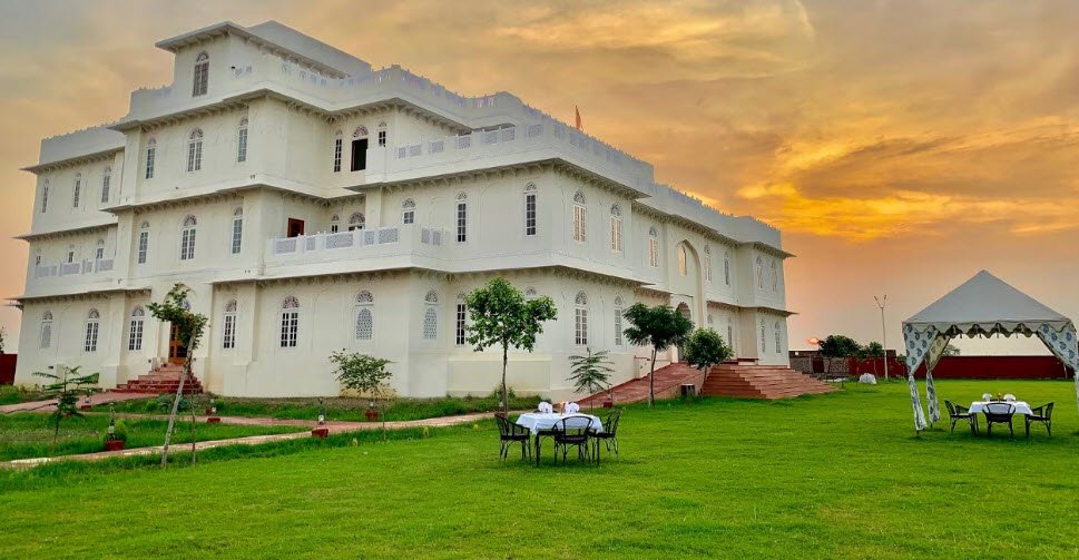 Aram Bagh, Agra, Uttar Pradesh - Vushii.com
